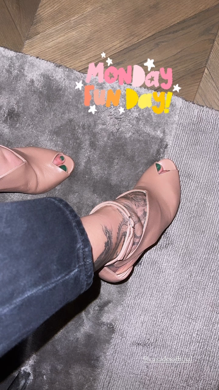 Melissa Satta Feet
